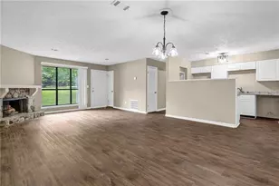 8997 Huntwood Ln, Riverdale, GA 30274 - Photo 30