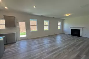 205 Bloomfield Cir, Canton, GA 30114 - Photo 4