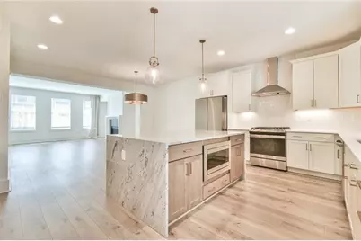 5858 Westin Road, Sandy Springs, GA 30328 - Photo 10