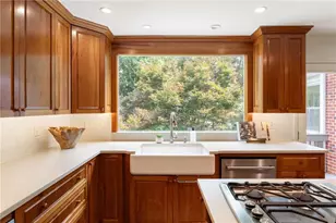 855 Old Creek Trail, Atlanta, GA 30328 - Photo 22