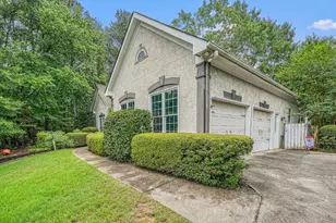 1313 Amberwood Dr, Woodstock, GA 30189 - Photo 4