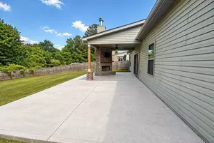 590 Cotton Dr, Jackson, GA 30233 - Photo 12