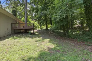 2017 Lindsey Ln, Decatur, GA 30035 - Photo 26