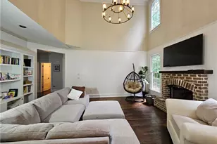 6860 Sterling Dr, Suwanee, GA 30024 - Photo 8