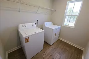 5539 Rosehall Pl, Atlanta, GA 30349 - Photo 20