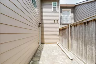 2692 Sardis Chase Ct, Buford, GA 30519 - Photo 6