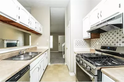 5575 La Fleur Trail, Lithonia, GA 30038 - Photo 8