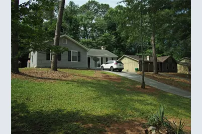 5139 Galbraith Circle, Stone Mountain, GA 30088 - Photo 2