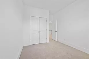 1516 Parks Edge Ln, Atlanta, GA 30318 - Photo 16