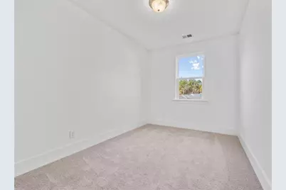 1516 Parks Edge Lane, Atlanta, GA 30318 - Photo 12