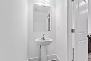1516 Parks Edge Ln, Atlanta, GA 30318 - Photo 6