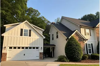 310 Persimmon Drive, Sharpsburg, GA 30277 - Photo 4