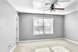 310 Persimmon Dr, Sharpsburg, GA 30277 - Photo 24