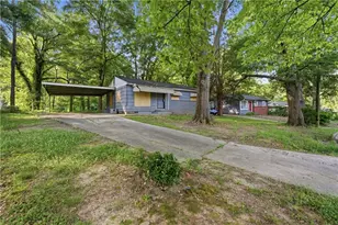 2585 Abner Pl NW, Atlanta, GA 30318 - Photo 2