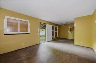 2585 Abner Pl NW, Atlanta, GA 30318 - Photo 10
