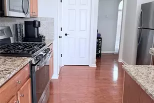 319 Wildwood Point, Atlanta, GA 30349 - Photo 12
