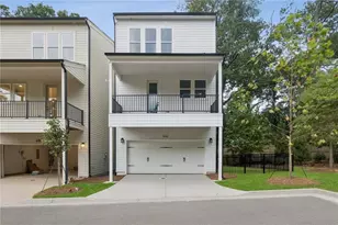 642 Memphis Dr, Scottdale, GA 30079 - Photo 2