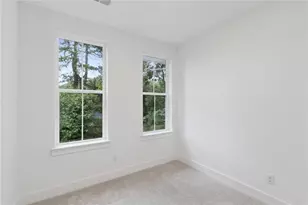 642 Memphis Dr, Scottdale, GA 30079 - Photo 14