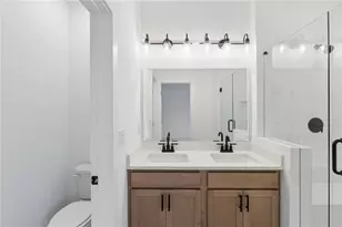 642 Memphis Dr, Scottdale, GA 30079 - Photo 12