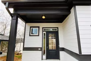 6960 Diana Cir, Gainesville, GA 30506 - Photo 4