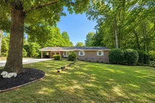 40 Flint Hill Dr, Oxford, GA 30054 - Photo 1