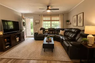 40 Flint Hill Dr, Oxford, GA 30054 - Photo 2