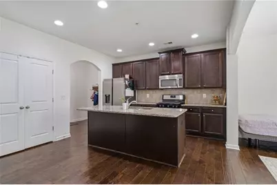 3367 Castleberry Village Circle, Cumming, GA 30040 - Photo 6