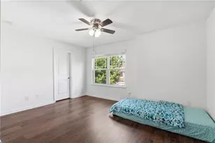 3367 Castleberry Village Cir, Cumming, GA 30040 - Photo 22