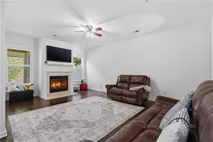 3367 Castleberry Village Cir, Cumming, GA 30040 - Photo 14