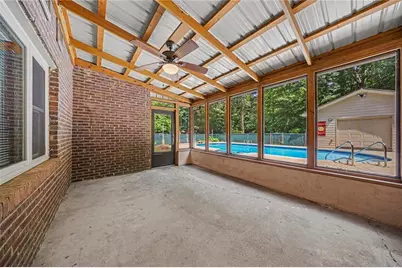 124 Shadow Lake Drive SW, Lilburn, GA 30047 - Photo 44