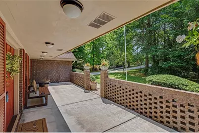 124 Shadow Lake Drive SW, Lilburn, GA 30047 - Photo 4