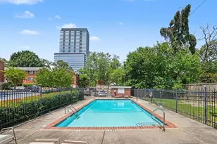 3660 Peachtree Rd NE, Atlanta, GA 30319 - Photo 18