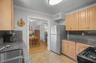 3660 Peachtree Rd NE, Atlanta, GA 30319 - Photo 4