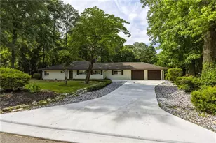 2410 Rugby Ave, Atlanta, GA 30337 - Photo 2