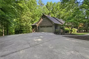 5055 Meadowbrook Cir, Suwanee, GA 30024 - Photo 4