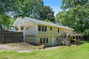 3560 Hogan Dr NW, Kennesaw, GA 30152 - Photo 14