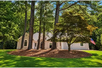 808 Muirfield Court, Woodstock, GA 30189 - Photo 2