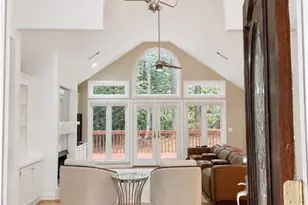 808 Muirfield Ct, Woodstock, GA 30189 - Photo 4