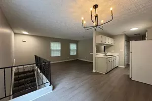 662 Bellemeade Dr SW, Marietta, GA 30008 - Photo 2