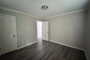 5552 Lakeside Dr, Union City, GA 30291 - Photo 4