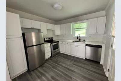 5552 Lakeside Drive, Union City, GA 30291 - Photo 2