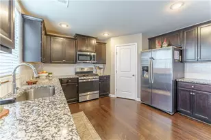 5987 Park Bay Ct, Flowery Branch, GA 30542 - Photo 8