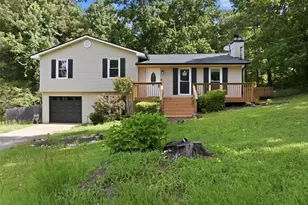 105 Elberta Dr, Newnan, GA 30265 - Photo 2