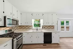 105 Elberta Dr, Newnan, GA 30265 - Photo 14