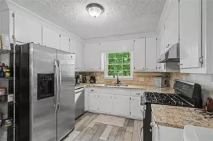 4243 Earney Rd, Woodstock, GA 30188 - Photo 6