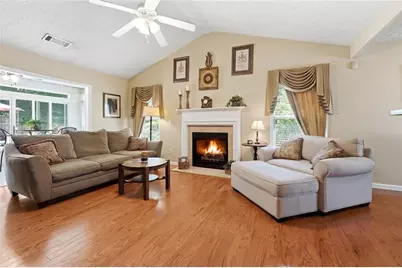324 Woodland Pass, Canton, GA 30114 - Photo 2