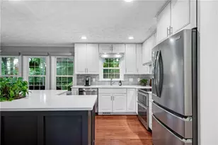 5007 Willow Creek Dr, Woodstock, GA 30188 - Photo 12