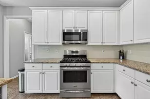 933 Hawk Creek Trail, Lawrenceville, GA 30043 - Photo 12