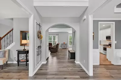 933 Hawk Creek Trail, Lawrenceville, GA 30043 - Photo 4