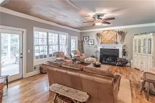 2702 Thatcher Ct, Lawrenceville, GA 30044 - Photo 18